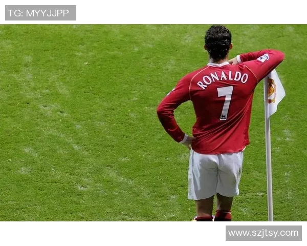 足球巨星华丽变身背后的秘密，揭开训练与生活中的惊人转变